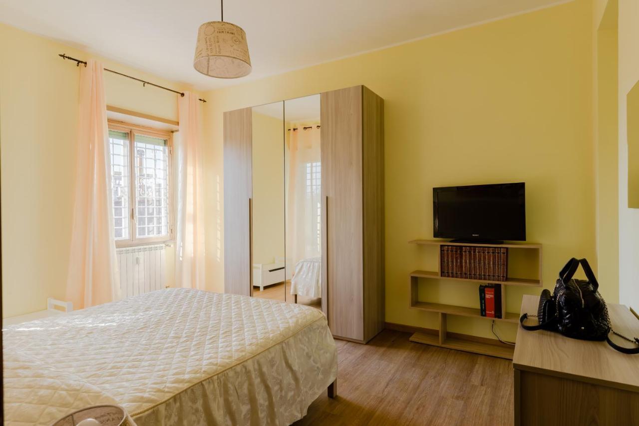 Le Rondini Apartment, 5 Persone, 2 Balconi, Policlinico Tor Vergata E Casilino Roma Dış mekan fotoğraf