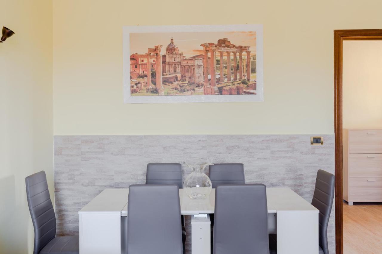 Le Rondini Apartment, 5 Persone, 2 Balconi, Policlinico Tor Vergata E Casilino Roma Dış mekan fotoğraf