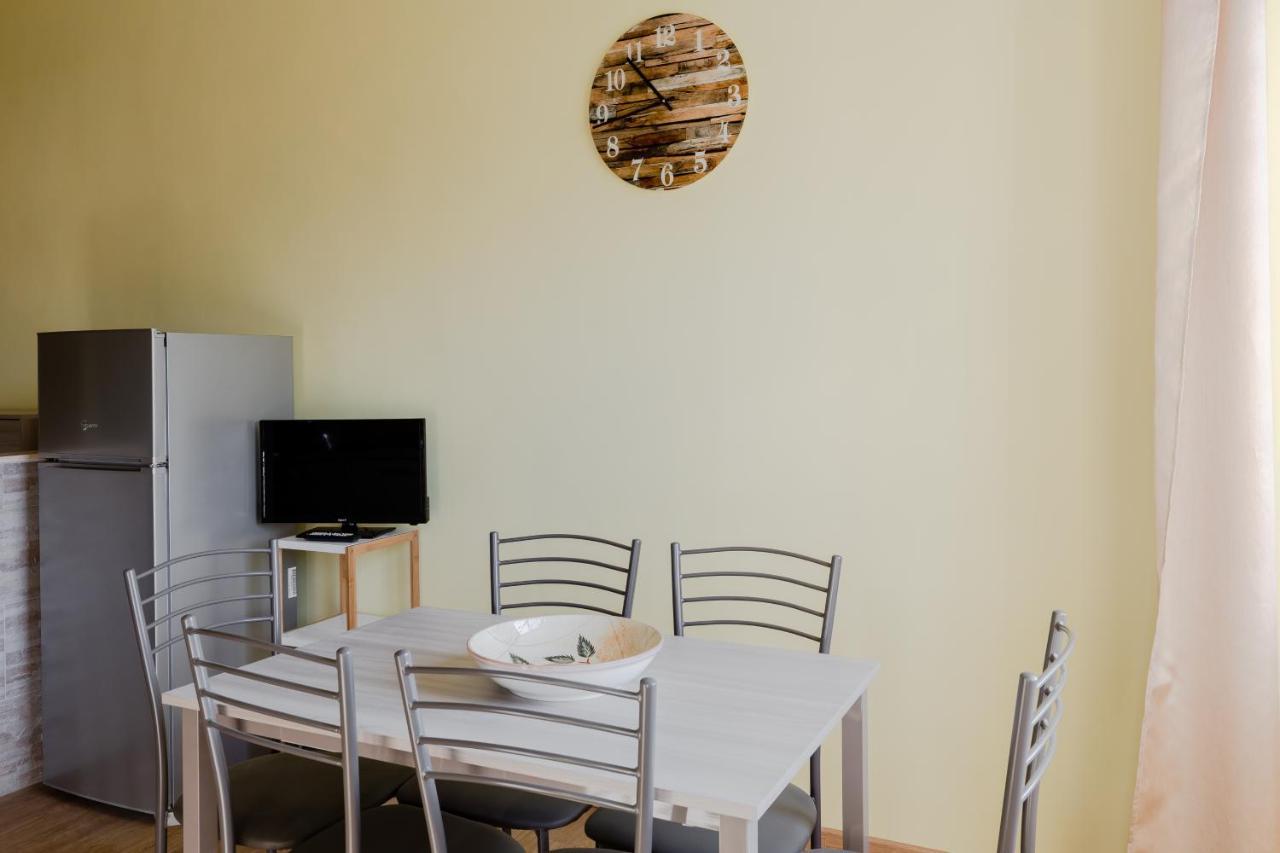 Le Rondini Apartment, 5 Persone, 2 Balconi, Policlinico Tor Vergata E Casilino Roma Dış mekan fotoğraf
