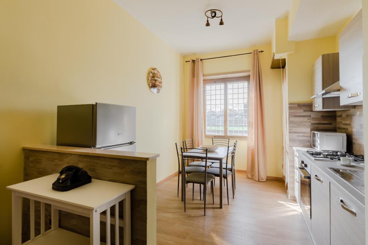 Le Rondini Apartment, 5 Persone, 2 Balconi, Policlinico Tor Vergata E Casilino Roma Dış mekan fotoğraf